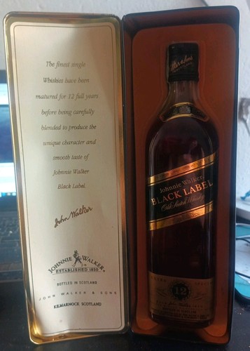 Johnnie walker black label - johnnie,
