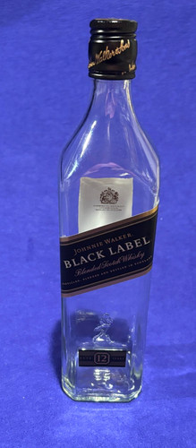 Johnnie walker black - johnnie,