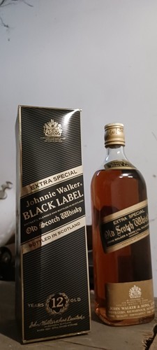 Johnnie walker black label - johnnie,