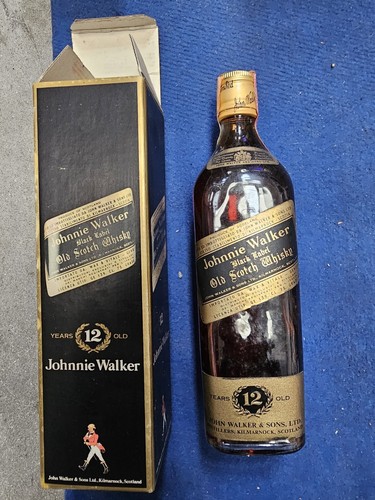 Johnnie walker black - walker, label