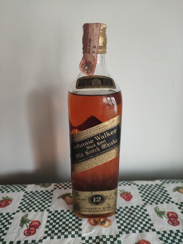 Johnnie walker black label - johnnie,