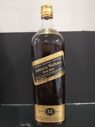 Johnnie walker black label - johnnie,