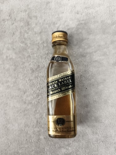 Johnnie walker black label - black,