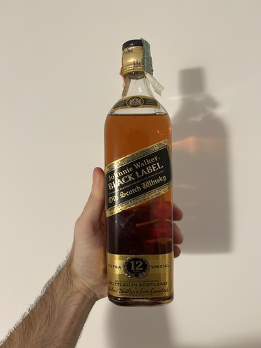 Johnnie walker black - johnnie,
