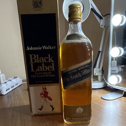 Johnnie walker black - walker,