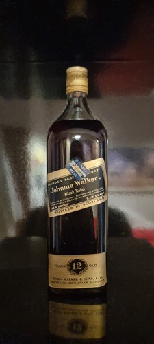 Johnnie walker black - johnnie,